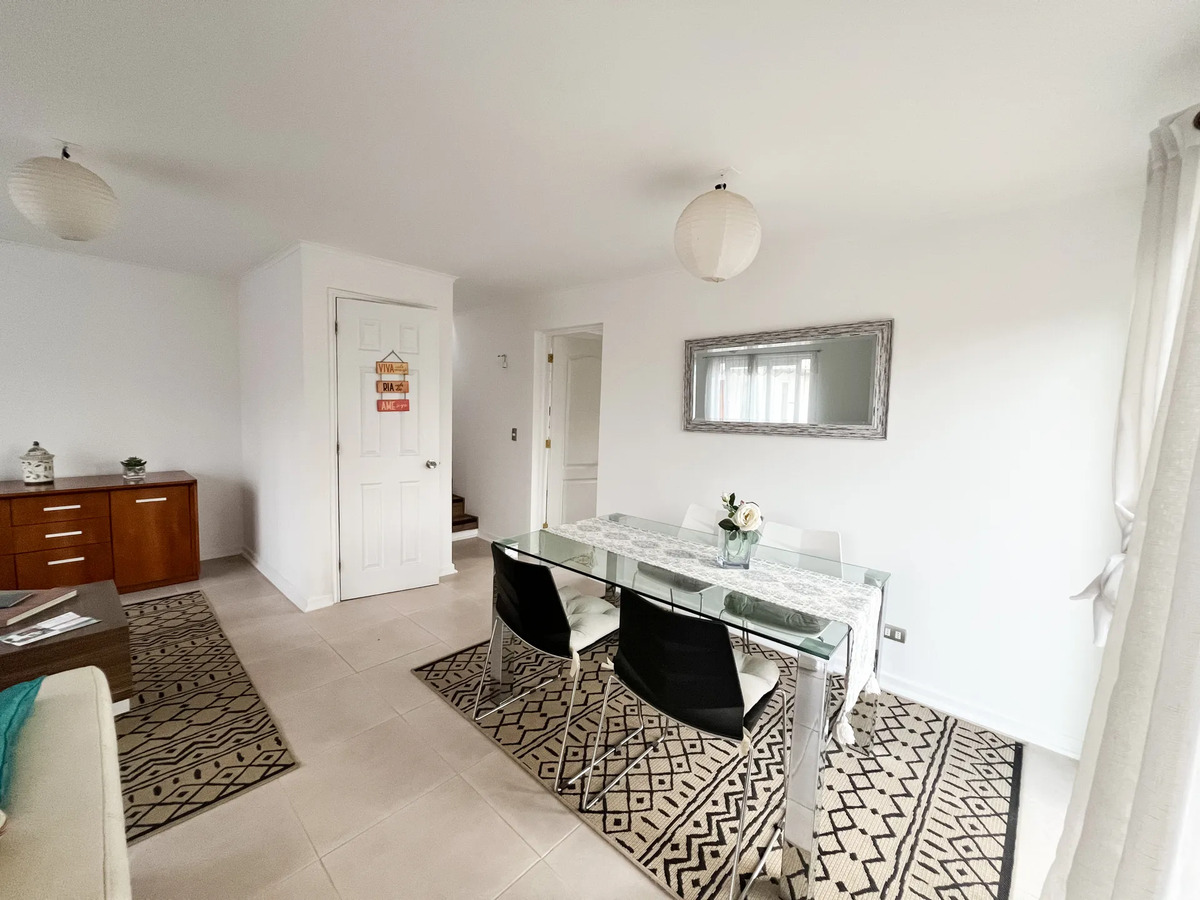 Venta Casa Mediterranea 3D y 3B Pe&ntilde;aflor Santiago