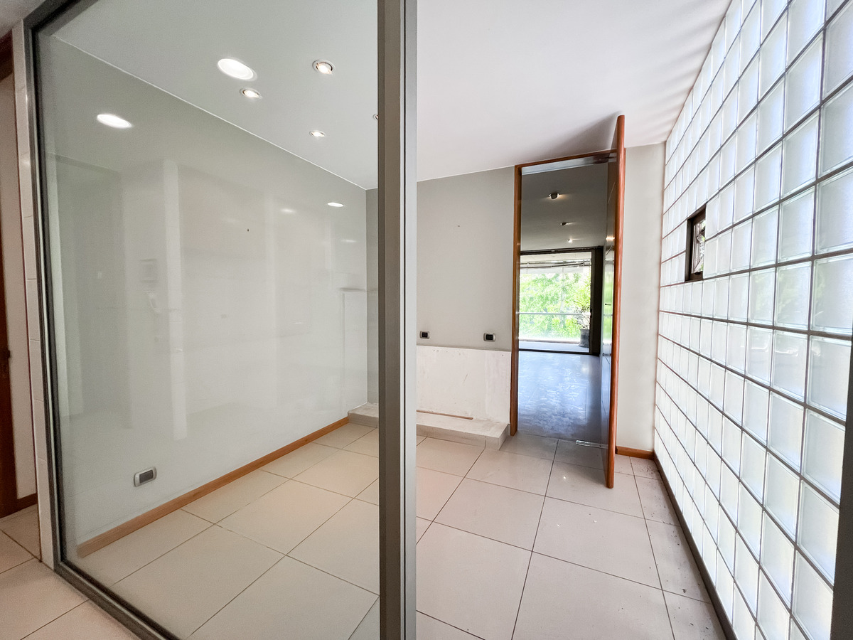 Venta departamento 2D, 2B + serv. - Valle Escondido Lo Barnechea