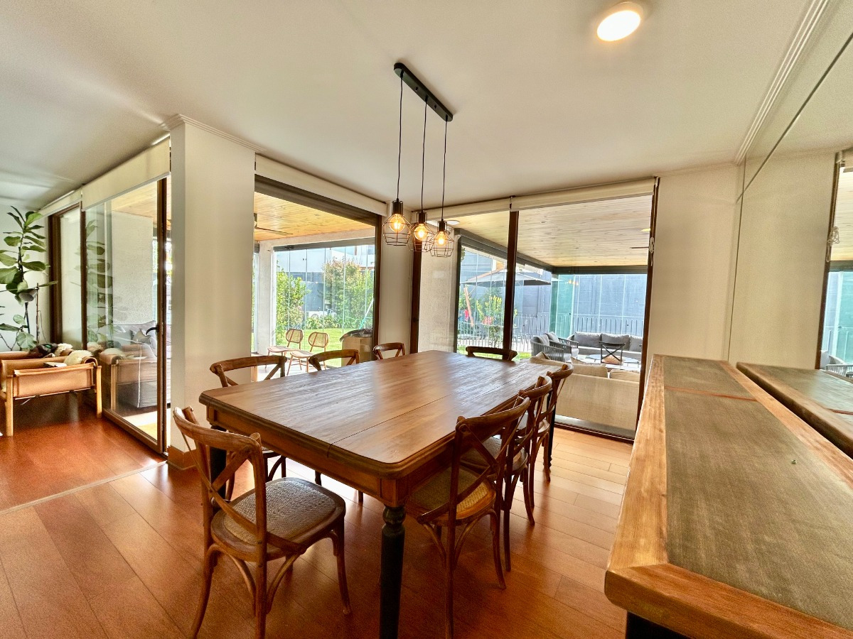  Venta Casa N 5D 4B 3E 2Bd La Dehesa - Lo Barnechea