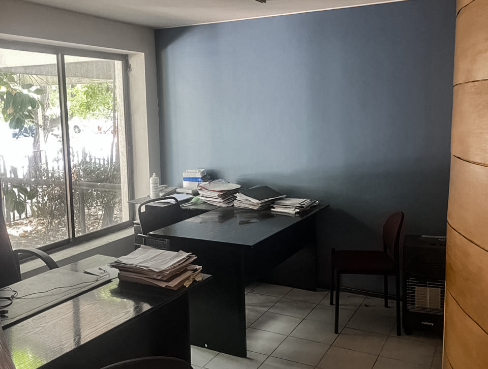 Venta OFICINA 3 pisos REMODELAR - Las Condes