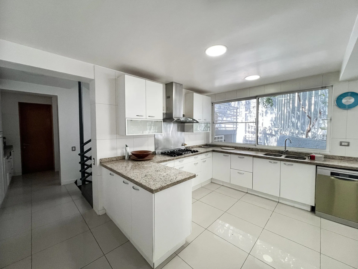 Arriendo gran Casa NP 5D  - Lo Barnechea
