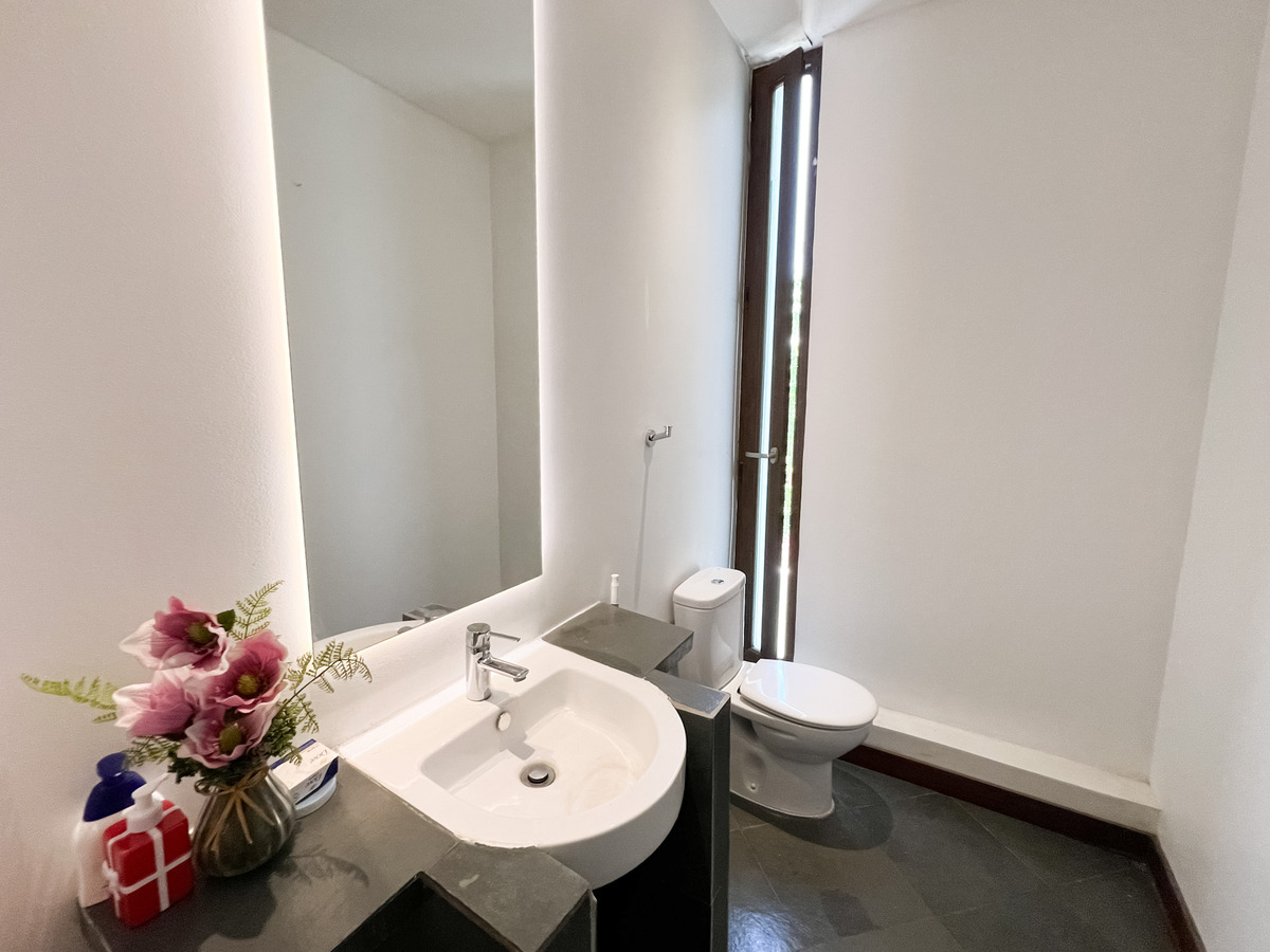 Venta Casa Arquitecto 4D 5B 3E Los Trapenses - Lo Barnechea