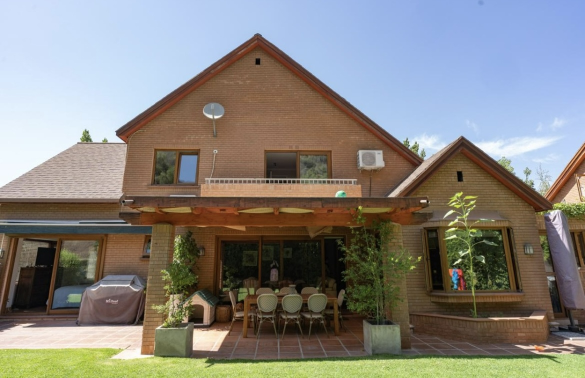 Venta Casa NP 4D no perimetral 4B 2E Los Trapenses - Lo Barnechea