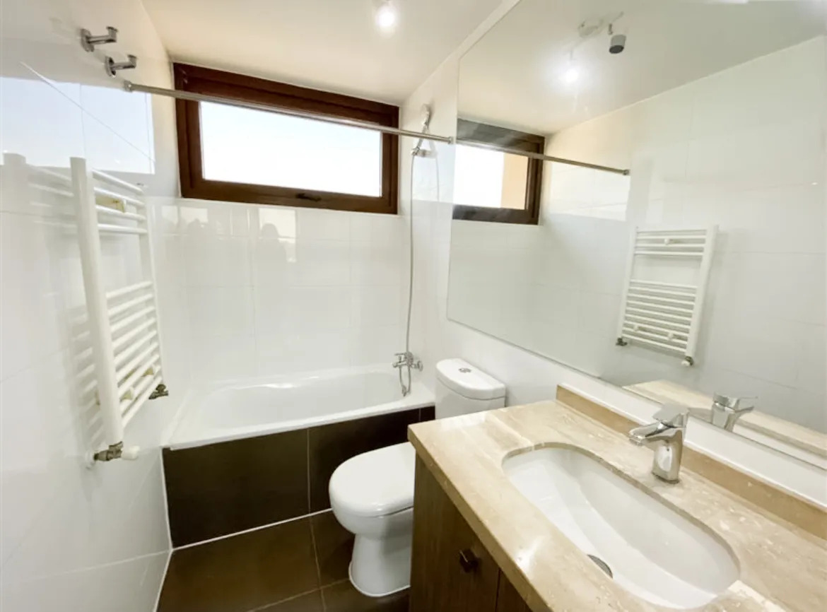 Venta Casa Mediterranea 4D y 4B Condominio Peumay&eacute;n Colina Santiago