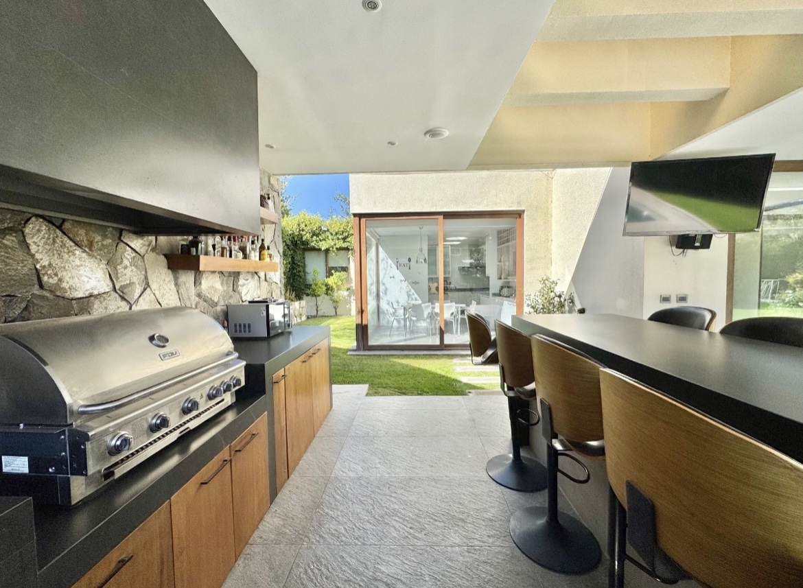 Venta Maravillosa Casa 6D 6B 4E - Lo Barnechea