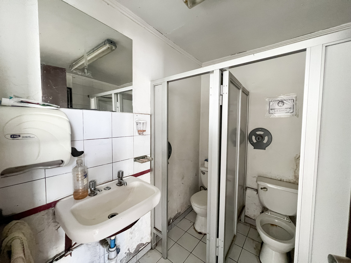 Arriendo Galpón 450 Mts en Quinta Normal - Balmaceda  