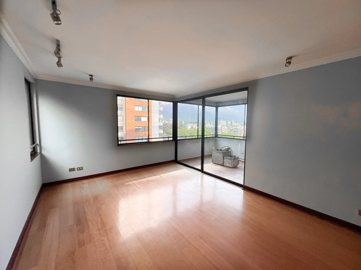Venta Departamento 3D 4B con vista SO  - Vitacura