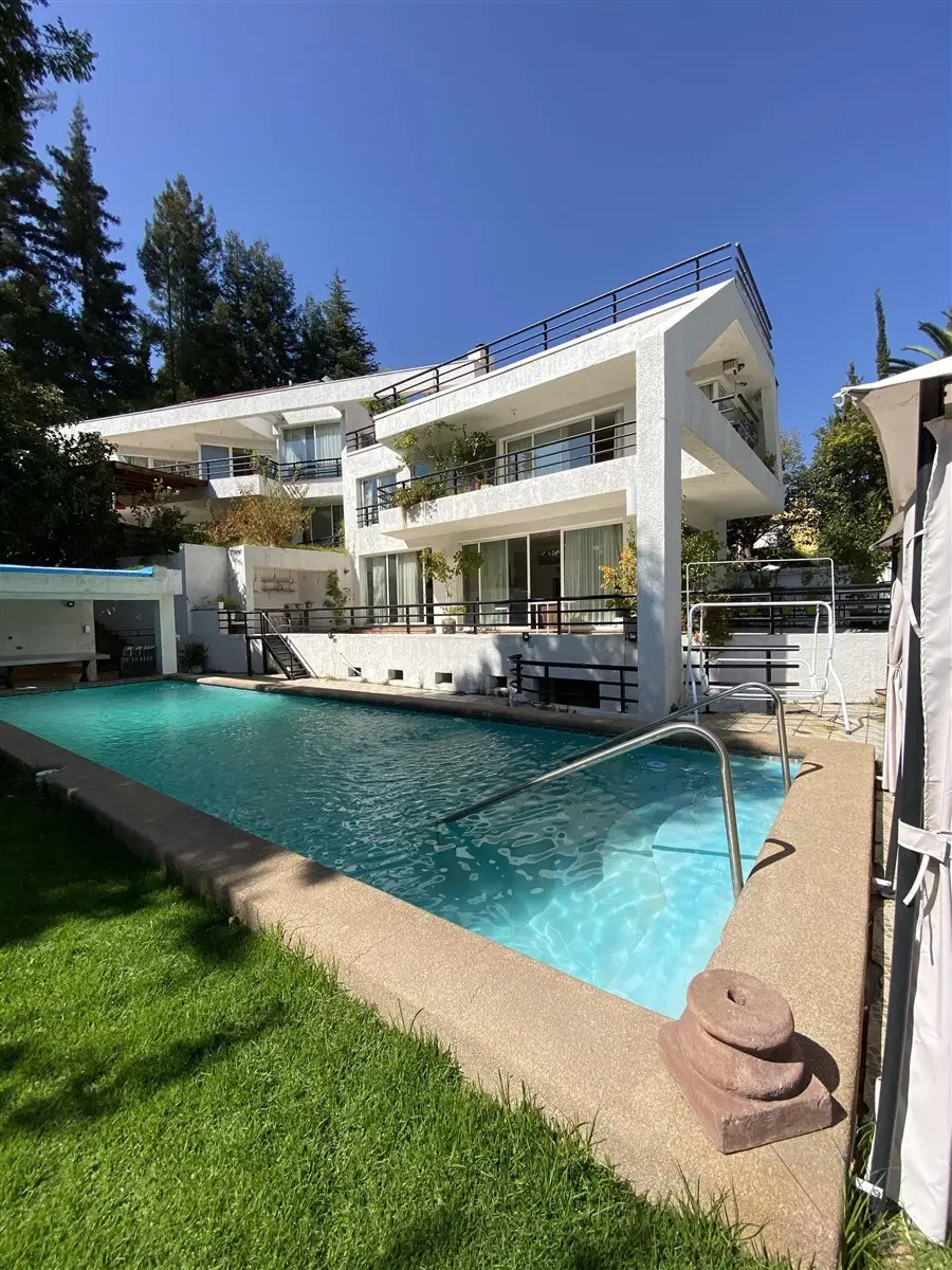  Casa en venta NP 8D 12B 6E 1Bd 700m2 Quinchamal&iacute; - Las Condes