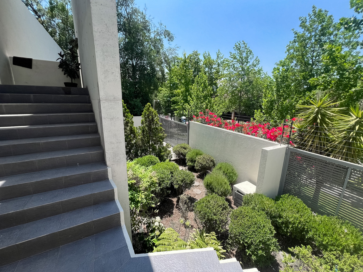 Venta Casa Arquitecto 4D 5B 3E Los Trapenses - Lo Barnechea