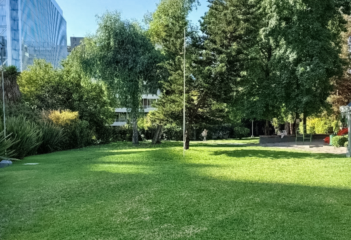 Venta Departamento 2D y 1B + servicio - Metro Manquehue