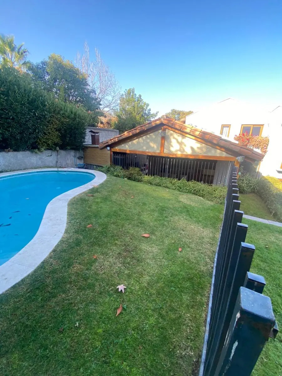  Venta casa 5D 4B 4E Los Dominicos - Las Condes