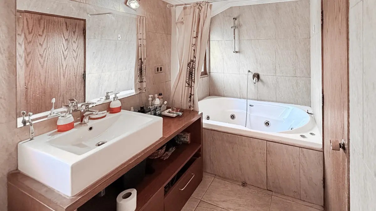 Exclusiva Casa en Venta 6D y 4B Escriv&aacute; de Balaguer, Vitacura