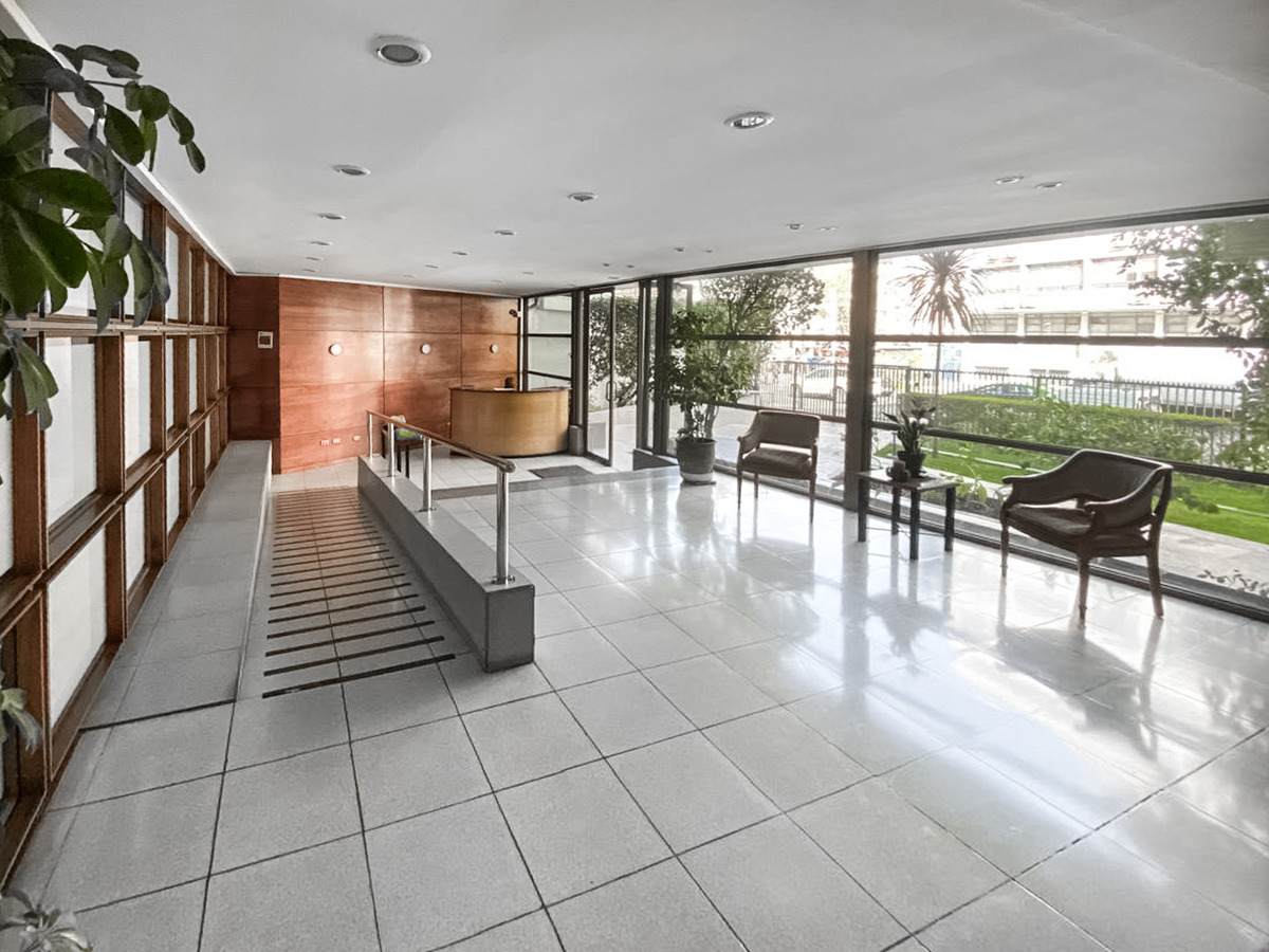  Venta Departamento 2D + servicio 2B - Mall Costanera - Providencia