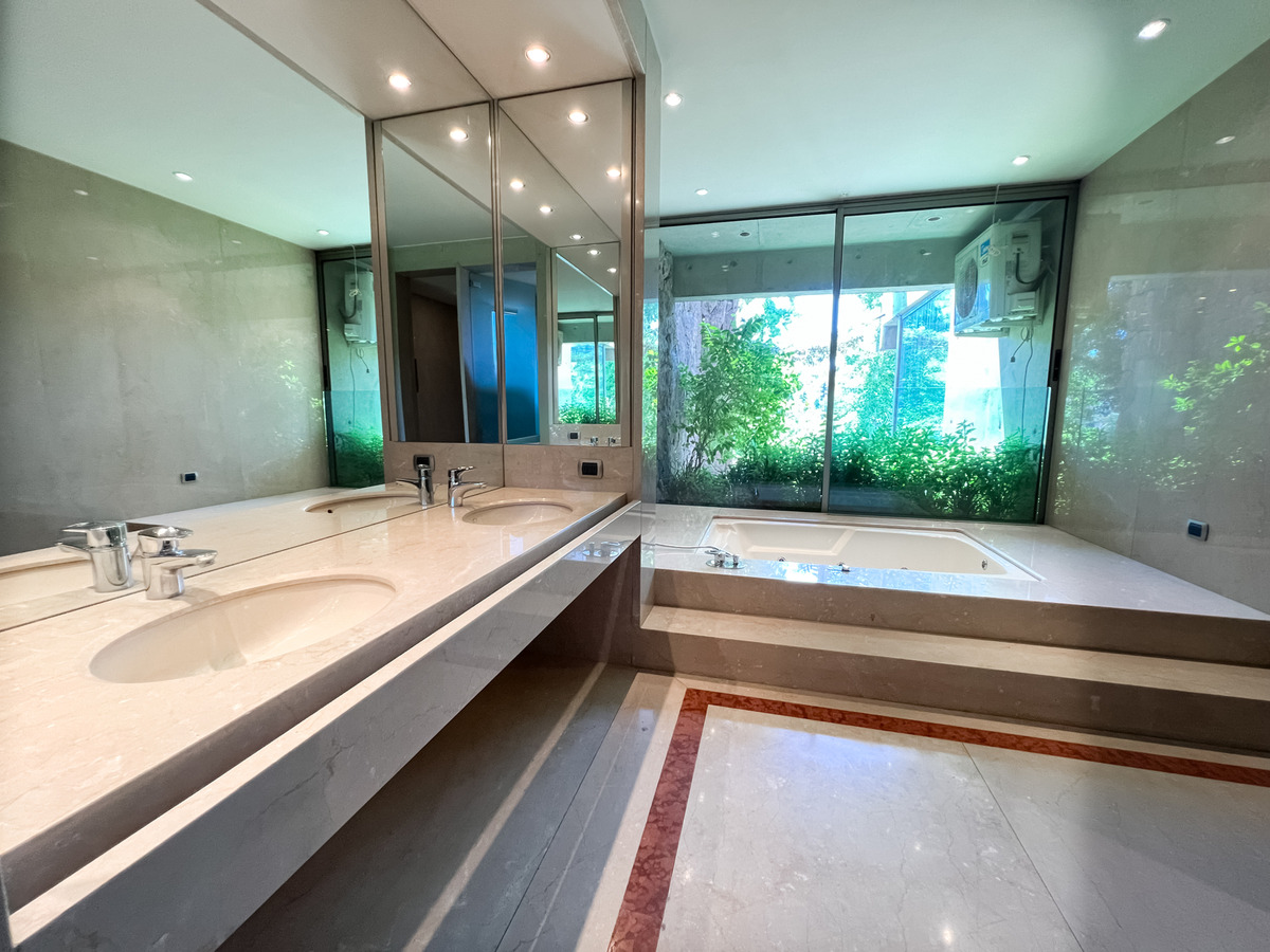 Venta departamento 2D, 2B + serv. - Valle Escondido Lo Barnechea