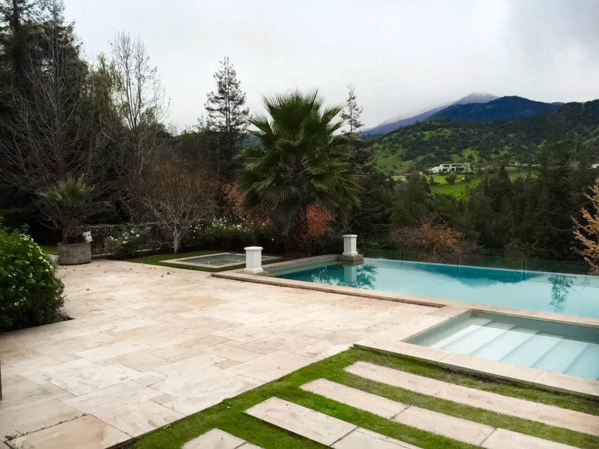 Venta Casa de 6.000 m2 Valle Escondido - Lo Barnechea