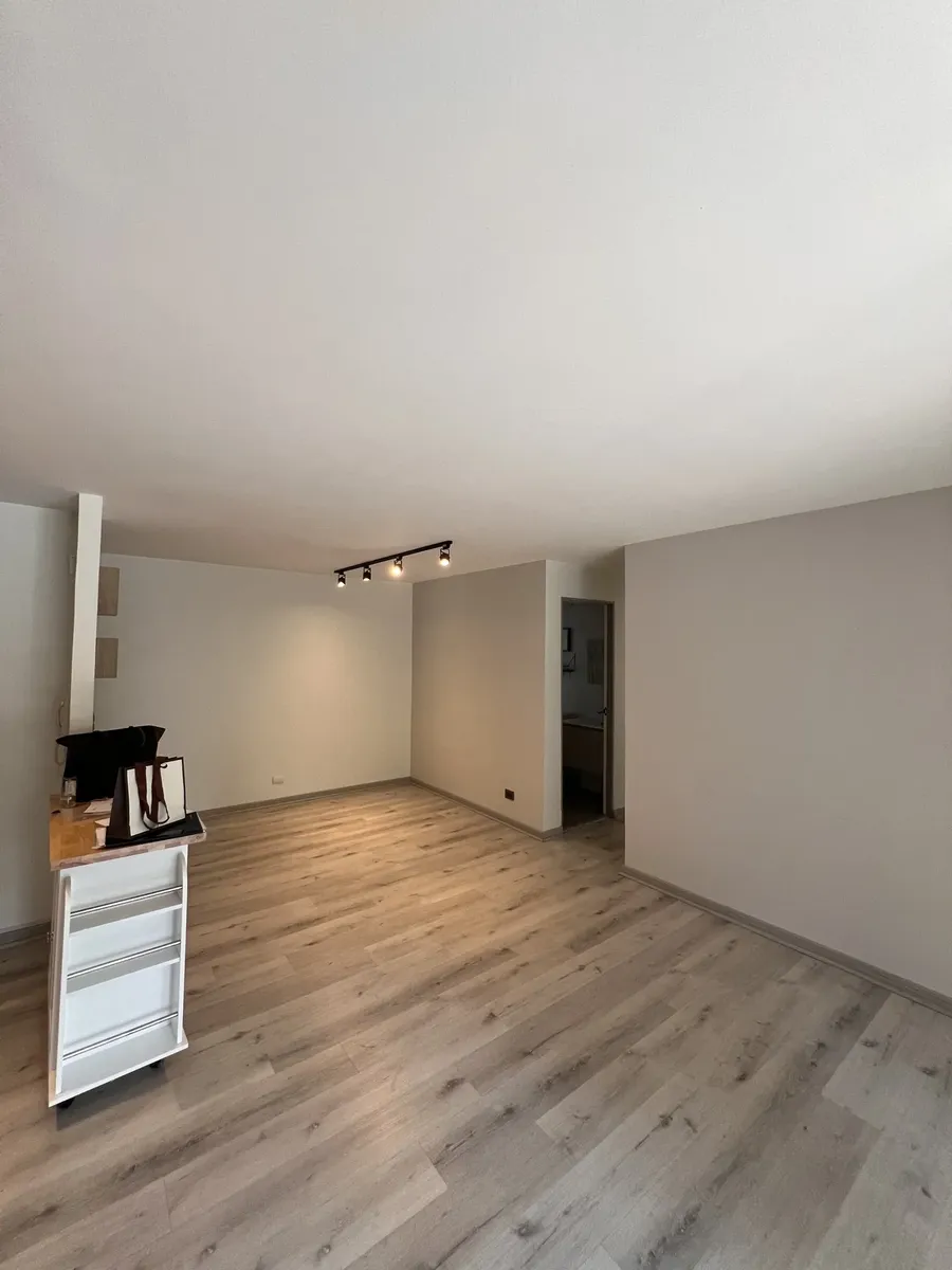 Arriendo 1er piso Departamento 3D 2B 1E Juan XXIII - Vitacura