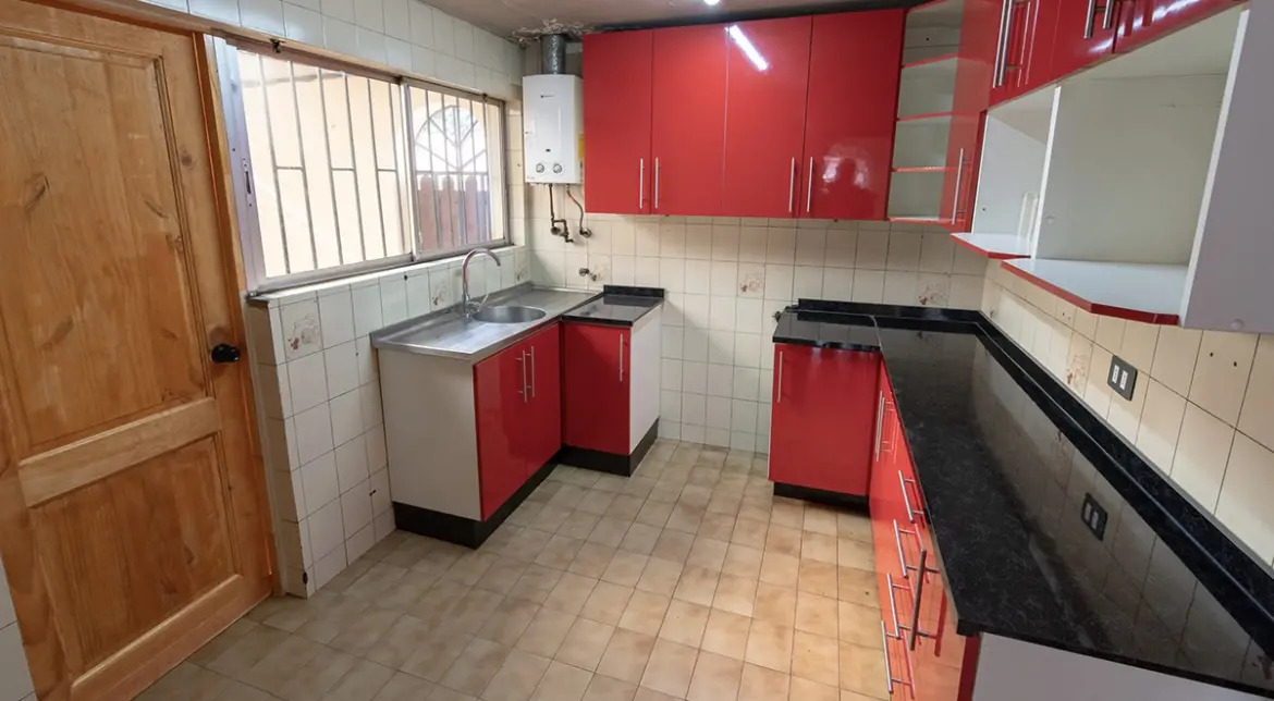 Casa en venta REMODELAR en Los Dominicos, Las Condes