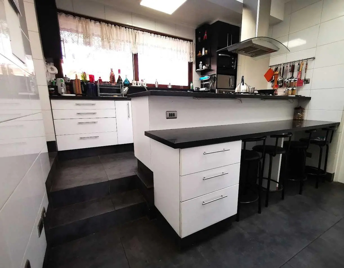 Casa Venta NP 5D 5B 2E 1Bd Los Dominicos - Las Condes
