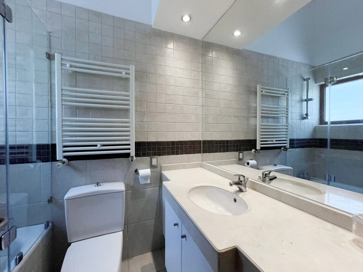 Arriendo gran Casa NP 5D  - Lo Barnechea