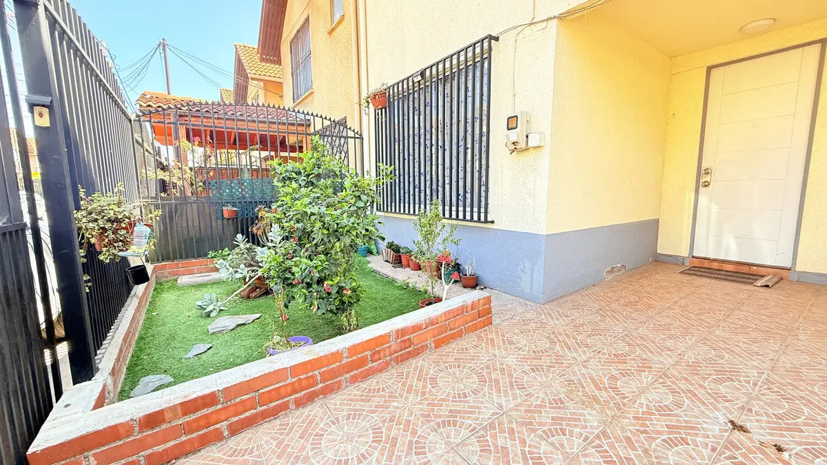 Venta Casa estilo ingl&eacute;s en Qulicura, Excelente Oportunidad