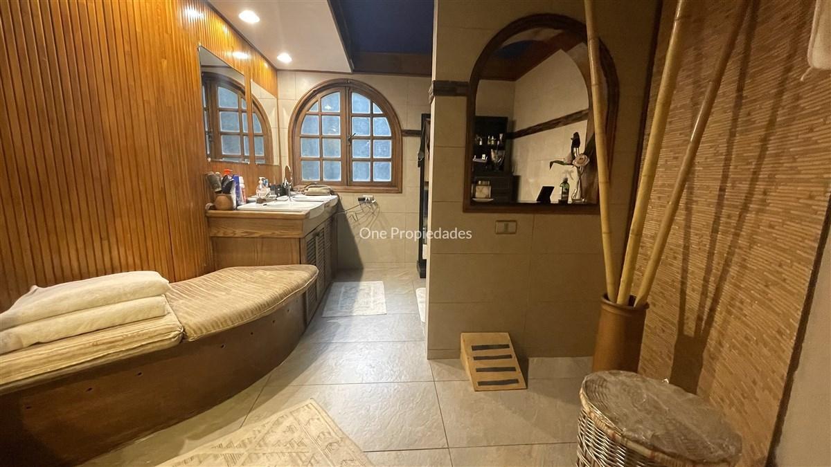   Casa NO 6D 7B 6E 427m2 El Array&aacute;n - Lo Barnechea