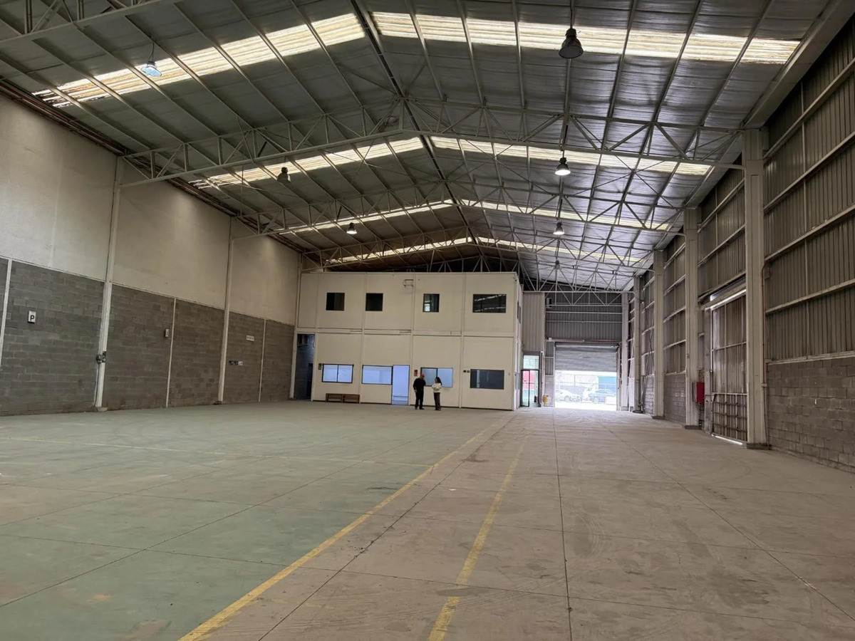 Arriendo Galp&oacute;n Industrial 1600 m2 San Ignacio - Quilicura
