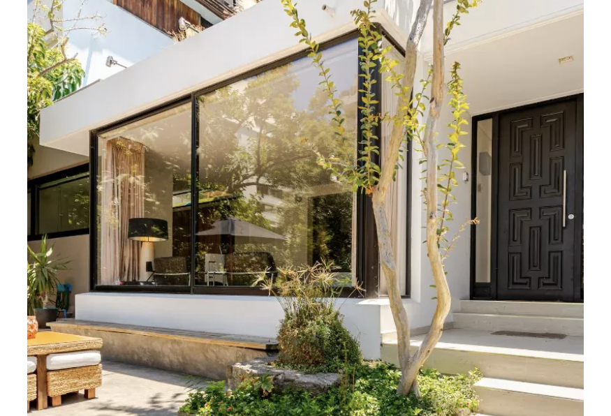 Venta Casa S 3D 1E Barrio El Golf - Las Condes