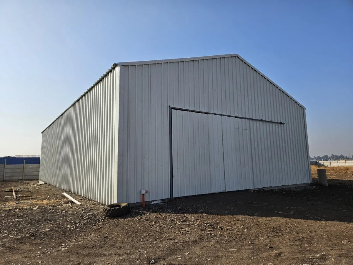 Arriendo Galp&oacute;n Industrial de 360 mts2 Lampa - Santiago