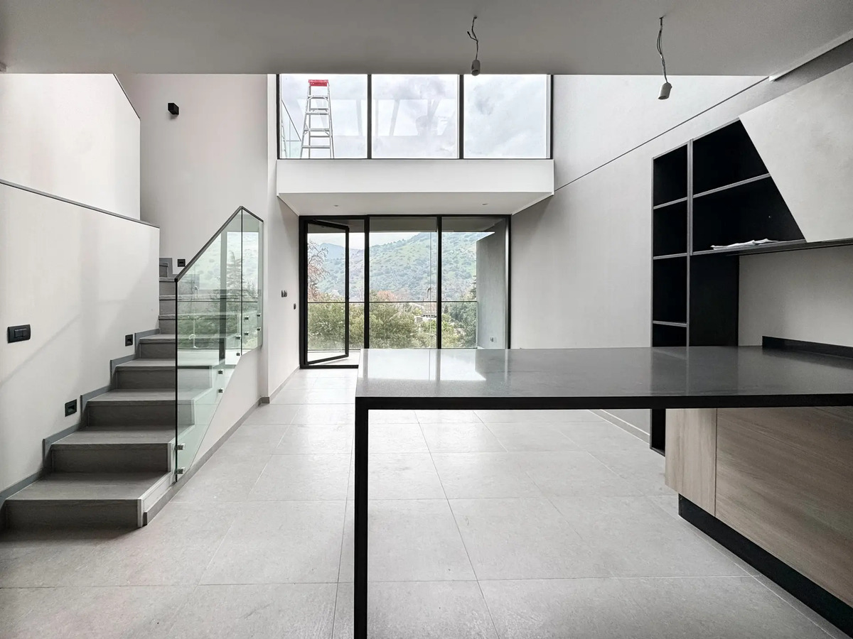 Arriendo departamento Penthouse Duplex 2D 2B + 2 Oficina - Vitacura Estoril