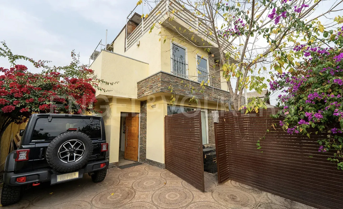 Arriendo Casa Nuestra Se&ntilde;ora del Rosario - Vitacura