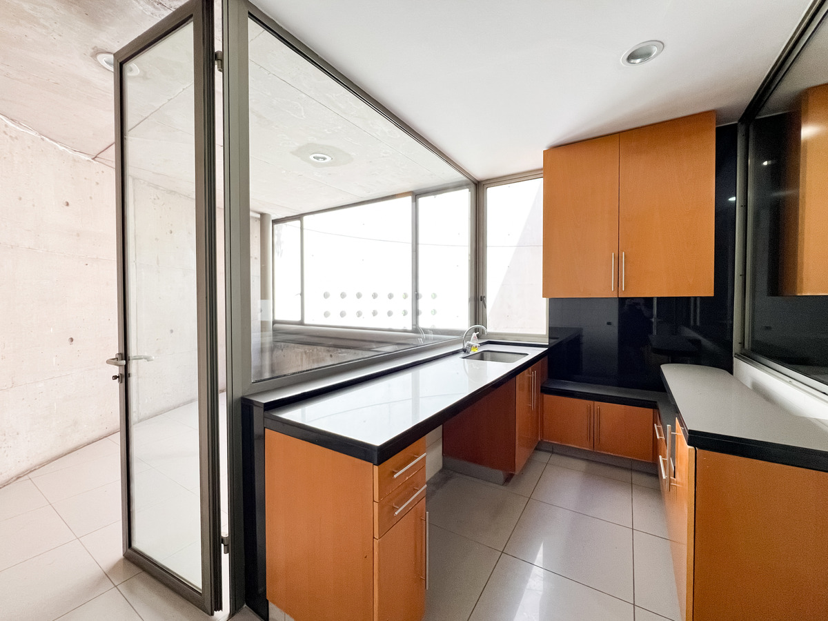 Venta departamento 2D, 2B + serv. - Valle Escondido Lo Barnechea