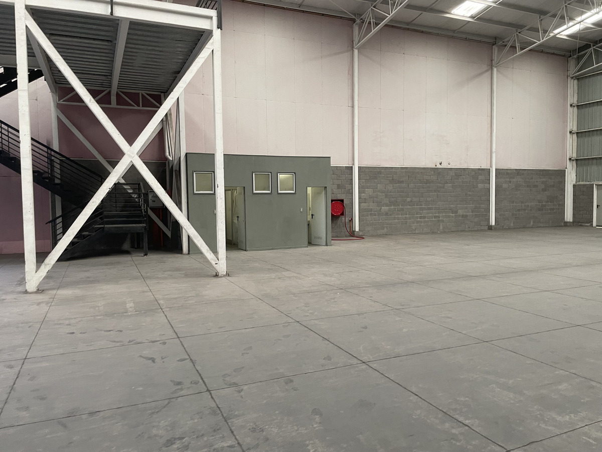 Arriendo Galpón Industrial 980 metros - Sector San Ignacio