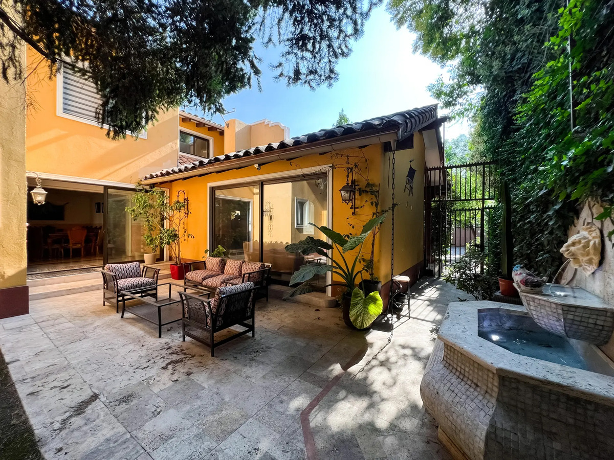 Arriendo Casa 7D 7B 6E 2B Los Dominicos - Las Condes