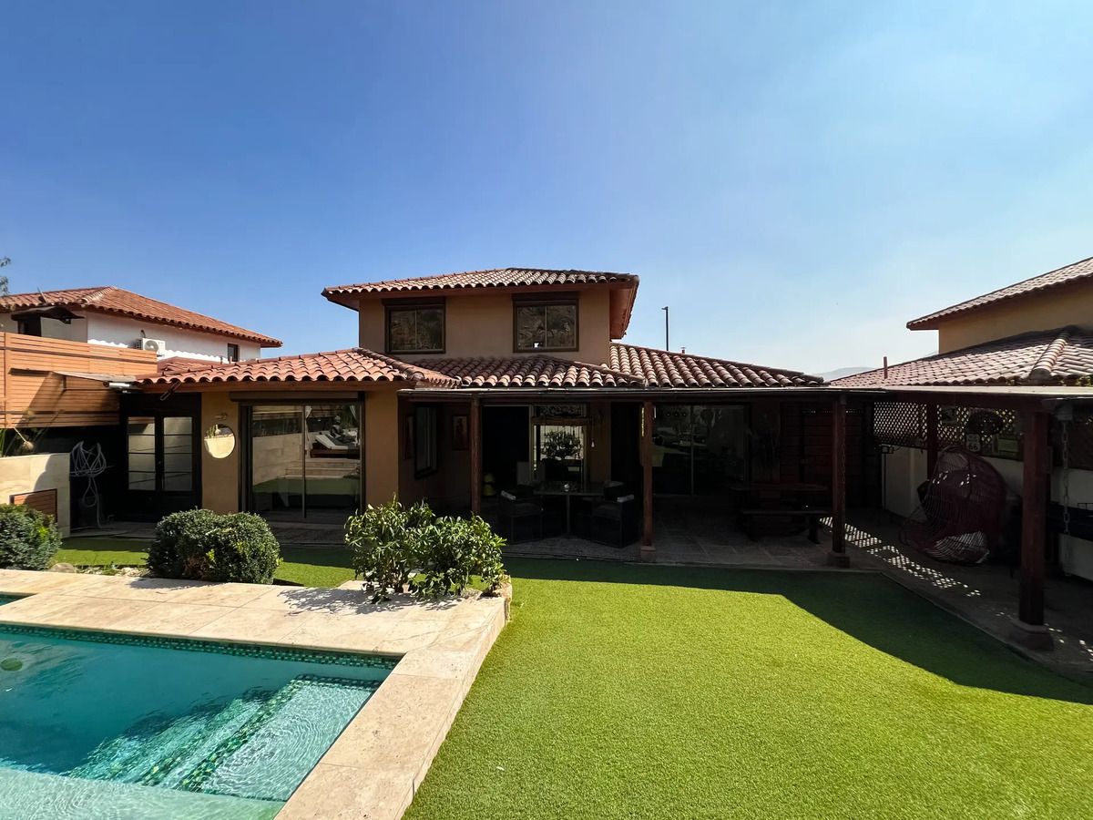 Arriendo Amoblado Casa 4D 3B 2E Pedro Fontova - Huechuraba
