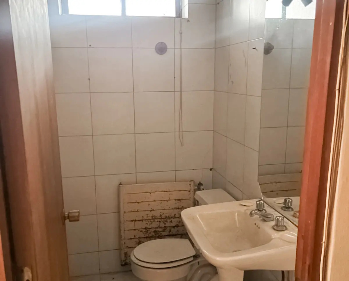Venta OFICINA 3 pisos REMODELAR - Las Condes