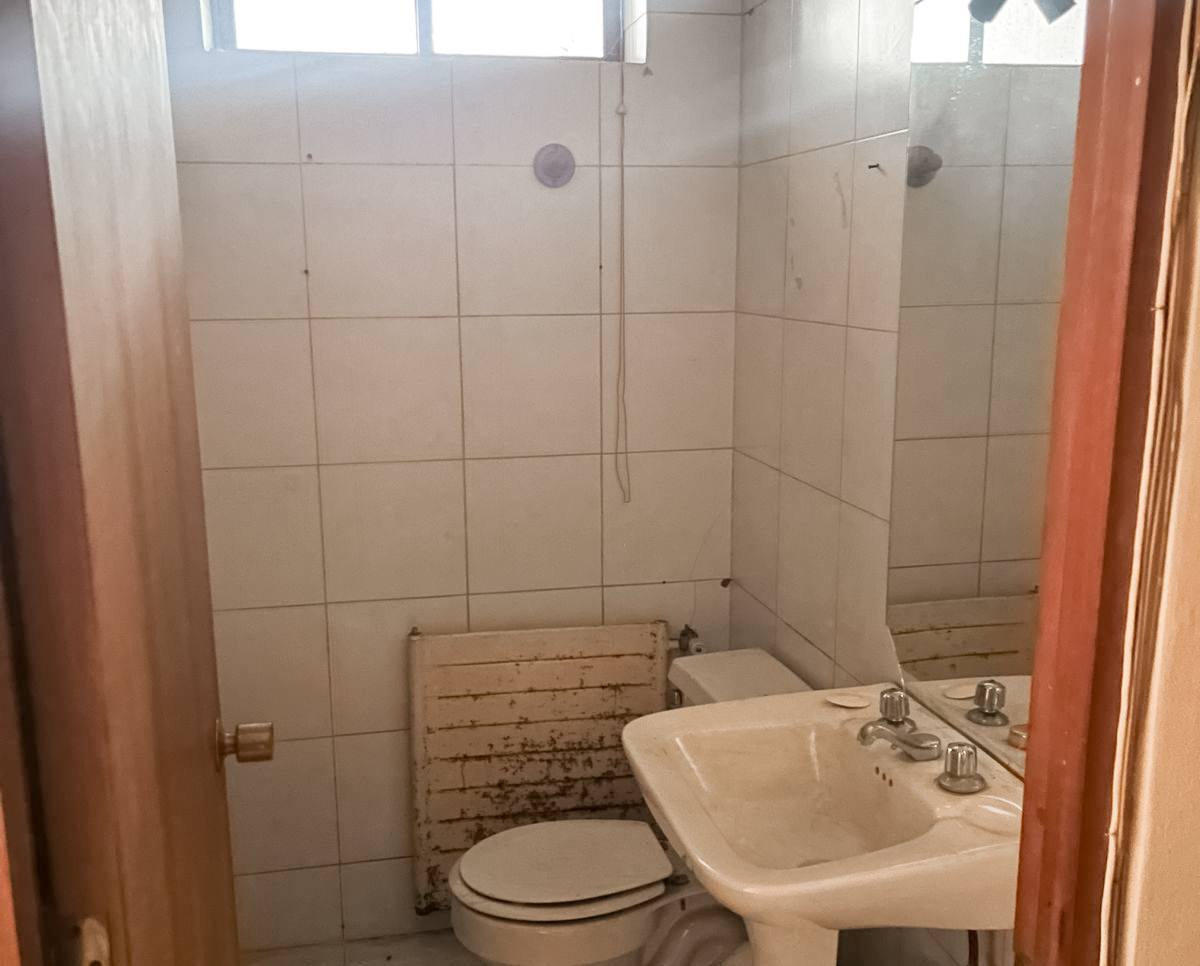 Venta OFICINA 3 pisos REMODELAR - Las Condes