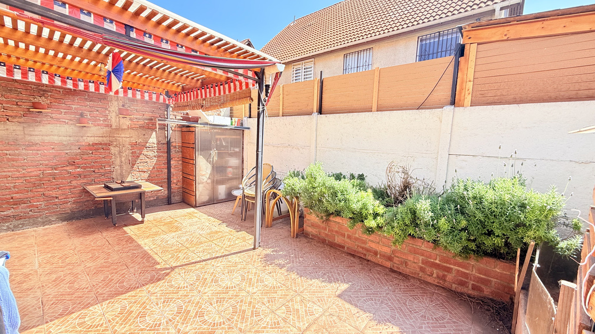 Venta Casa estilo ingl&eacute;s en Qulicura, Excelente Oportunidad