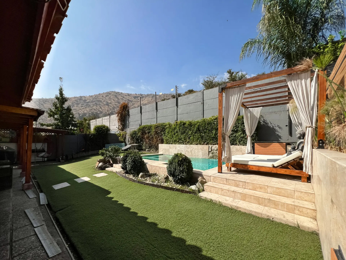 Arriendo Amoblado Casa 4D 3B 2E Pedro Fontova - Huechuraba