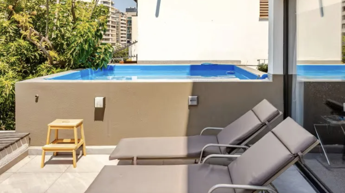 Venta Casa S 3D 1E Barrio El Golf - Las Condes