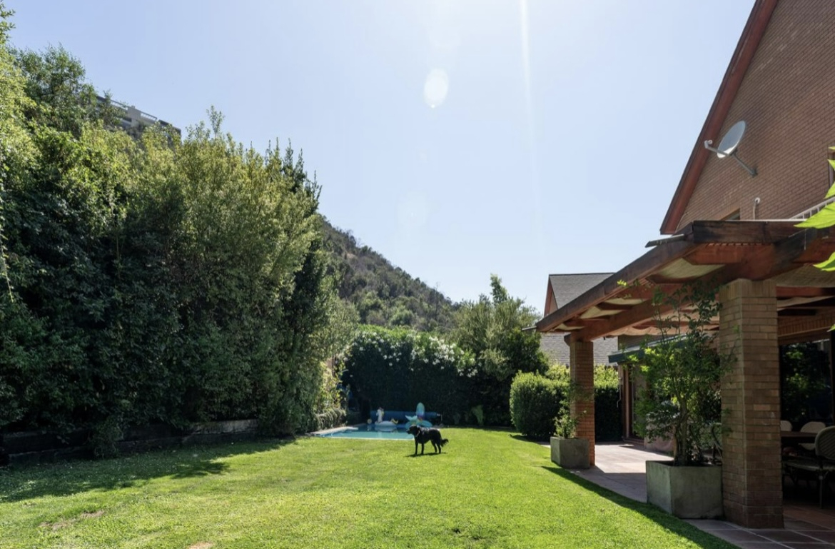 Venta Casa NP 4D no perimetral 4B 2E Los Trapenses - Lo Barnechea