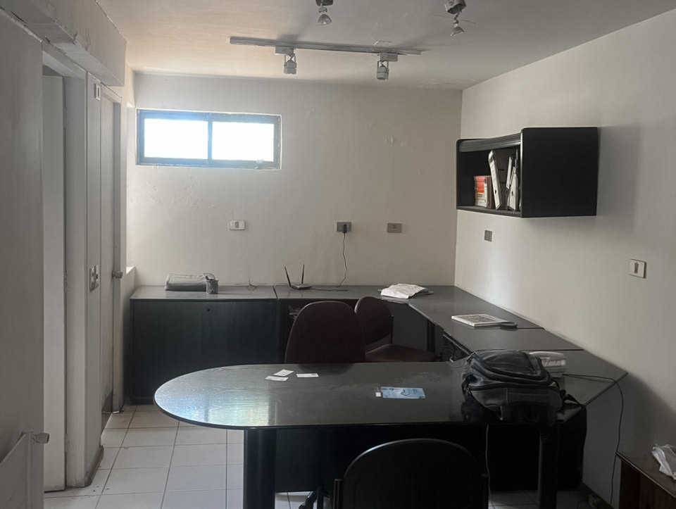 Venta OFICINA 3 pisos REMODELAR - Las Condes