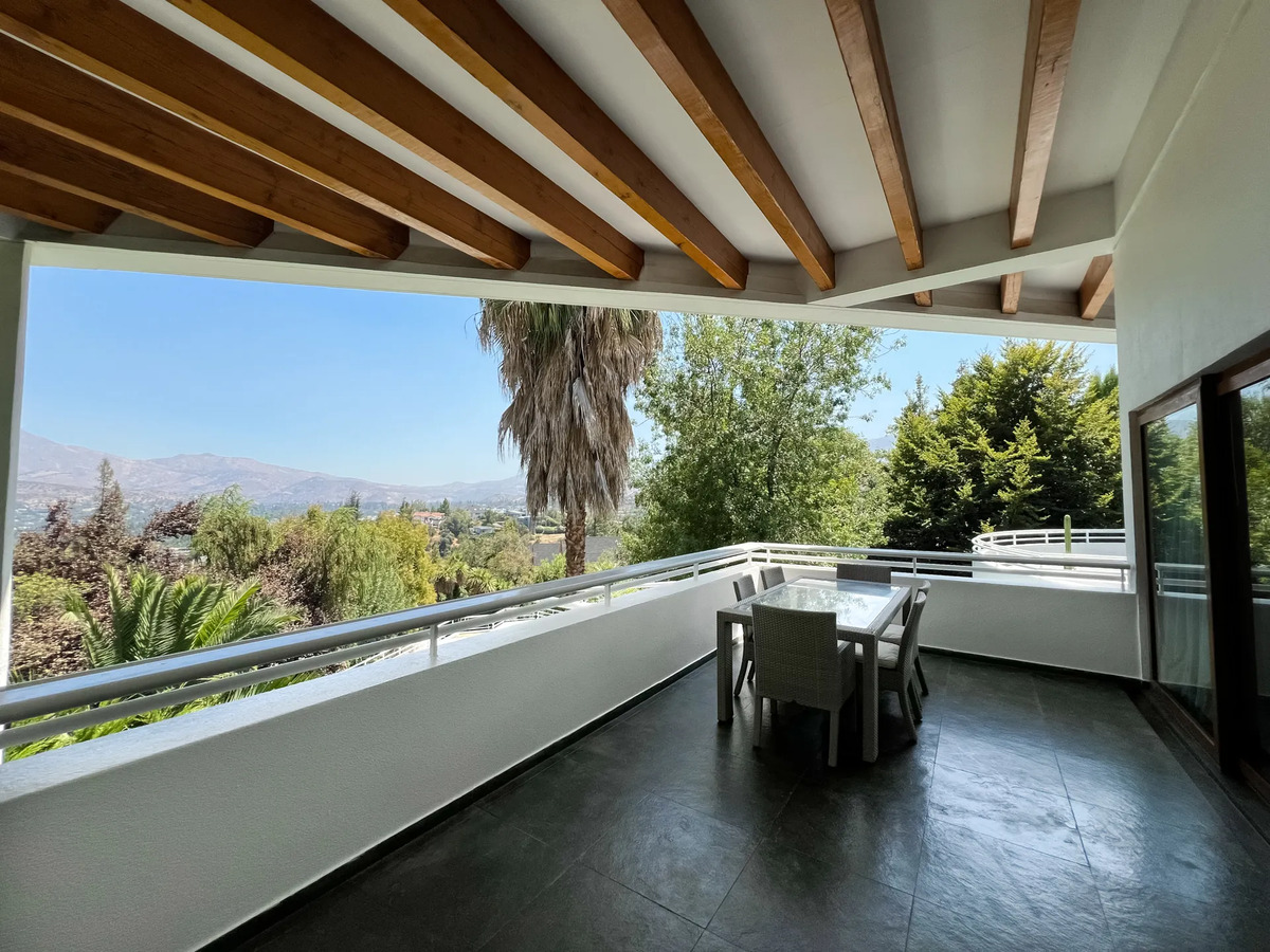 Arriendo gran Casa NP 5D  - Lo Barnechea