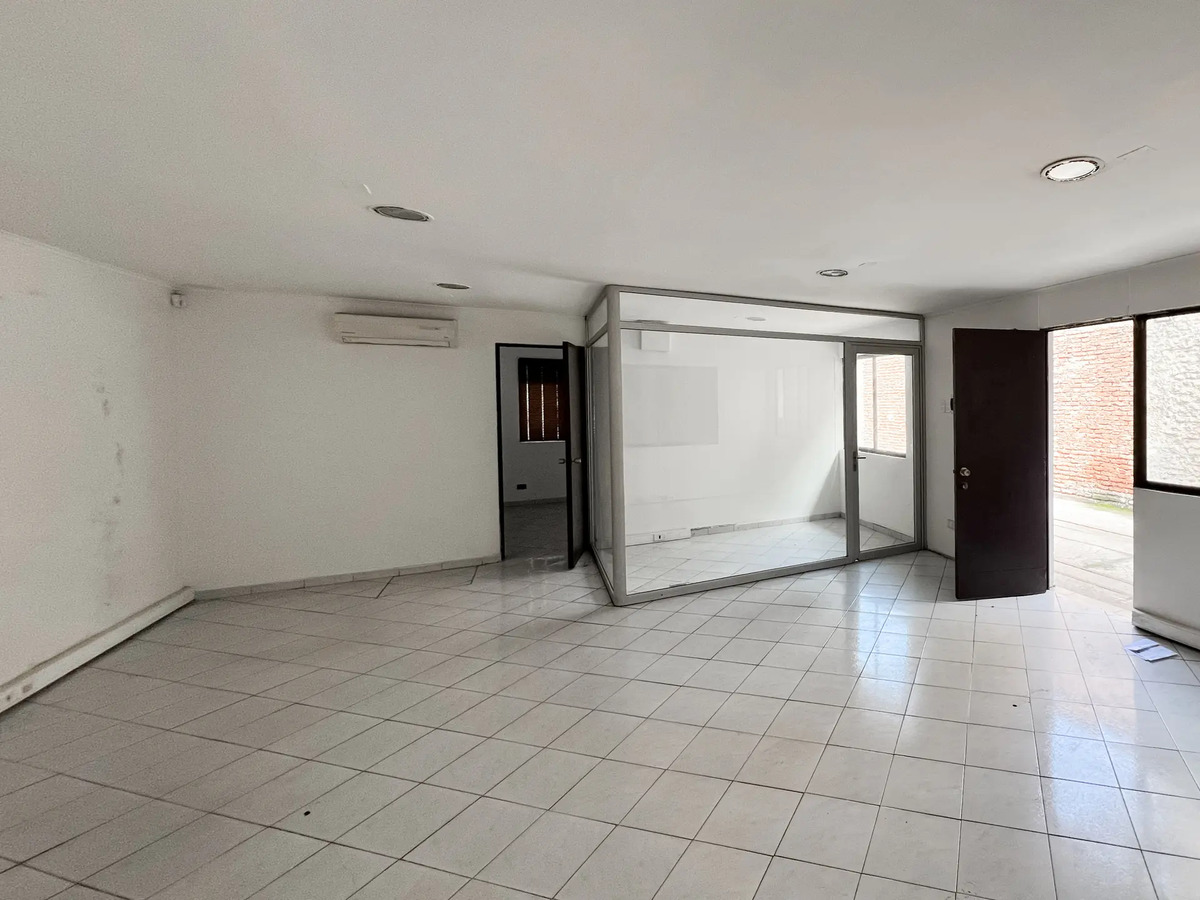Arriendo Galp&oacute;n 450 Mts en Balmaceda, Santiago
