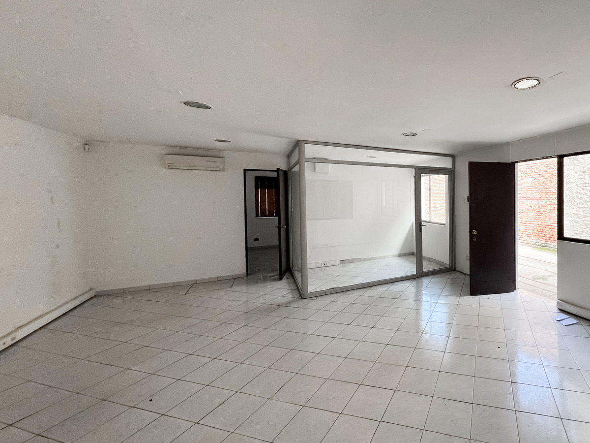 Arriendo Galpón 450 Mts en Quinta Normal - Balmaceda  