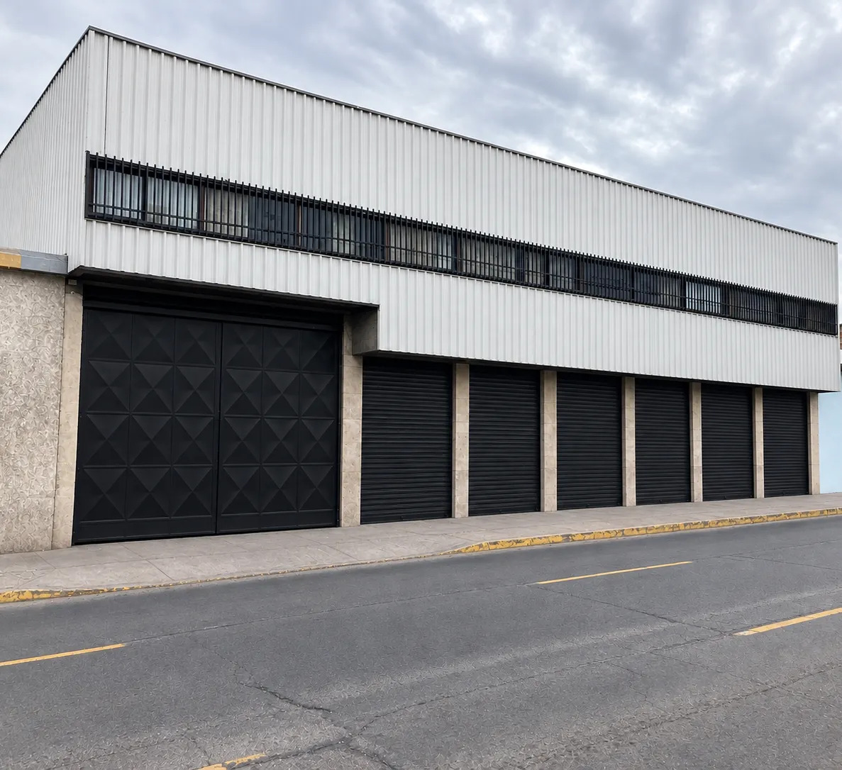Excelente Local comercial de120 m2 Barrio Franklin - Santiago
