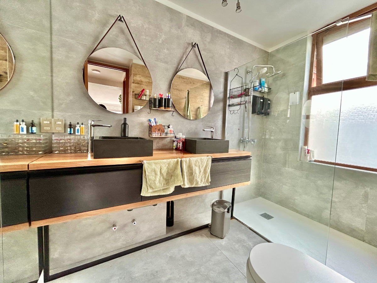  Venta Casa N 5D 4B 3E 2Bd La Dehesa - Lo Barnechea