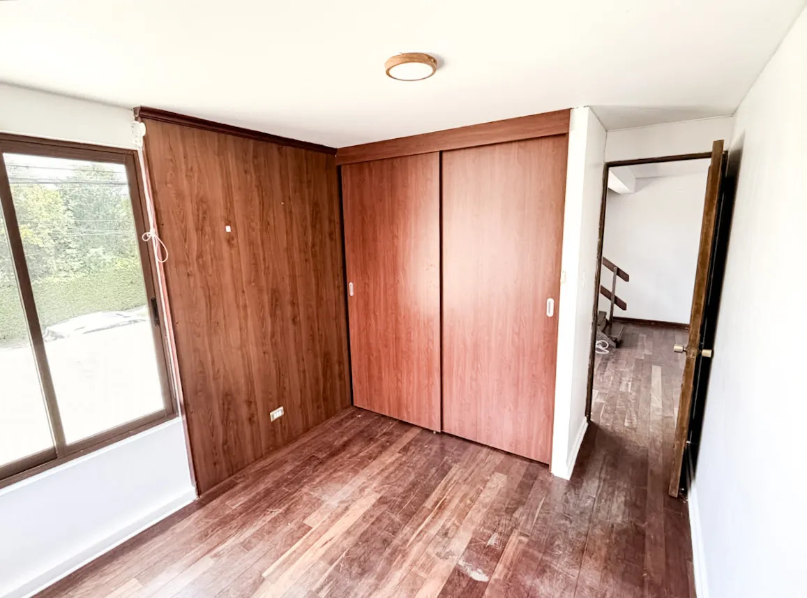 Venta Casa 3D y 2B + servicio Los Dominicos - Las Condes