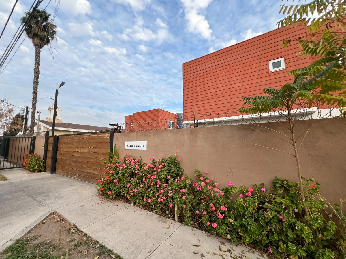 Venta Casa Mediterranea 3D y 3B Pe&ntilde;aflor Santiago