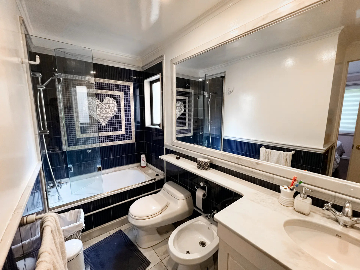 Arriendo Casa 7D 7B 6E 2B Los Dominicos - Las Condes