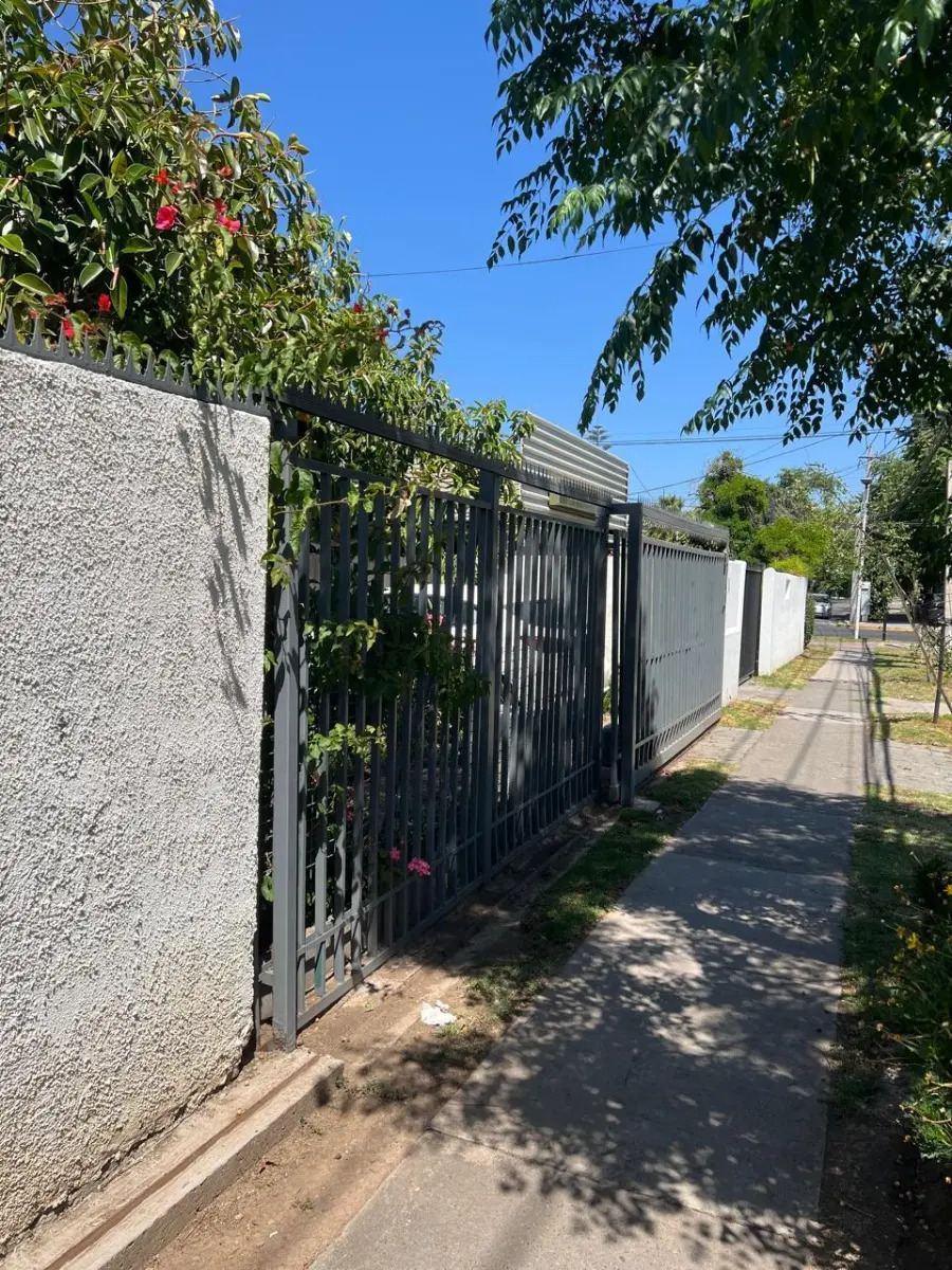 Casa venta 3D 2B 3E 1Bd Rotonda Atenas - Las Condes